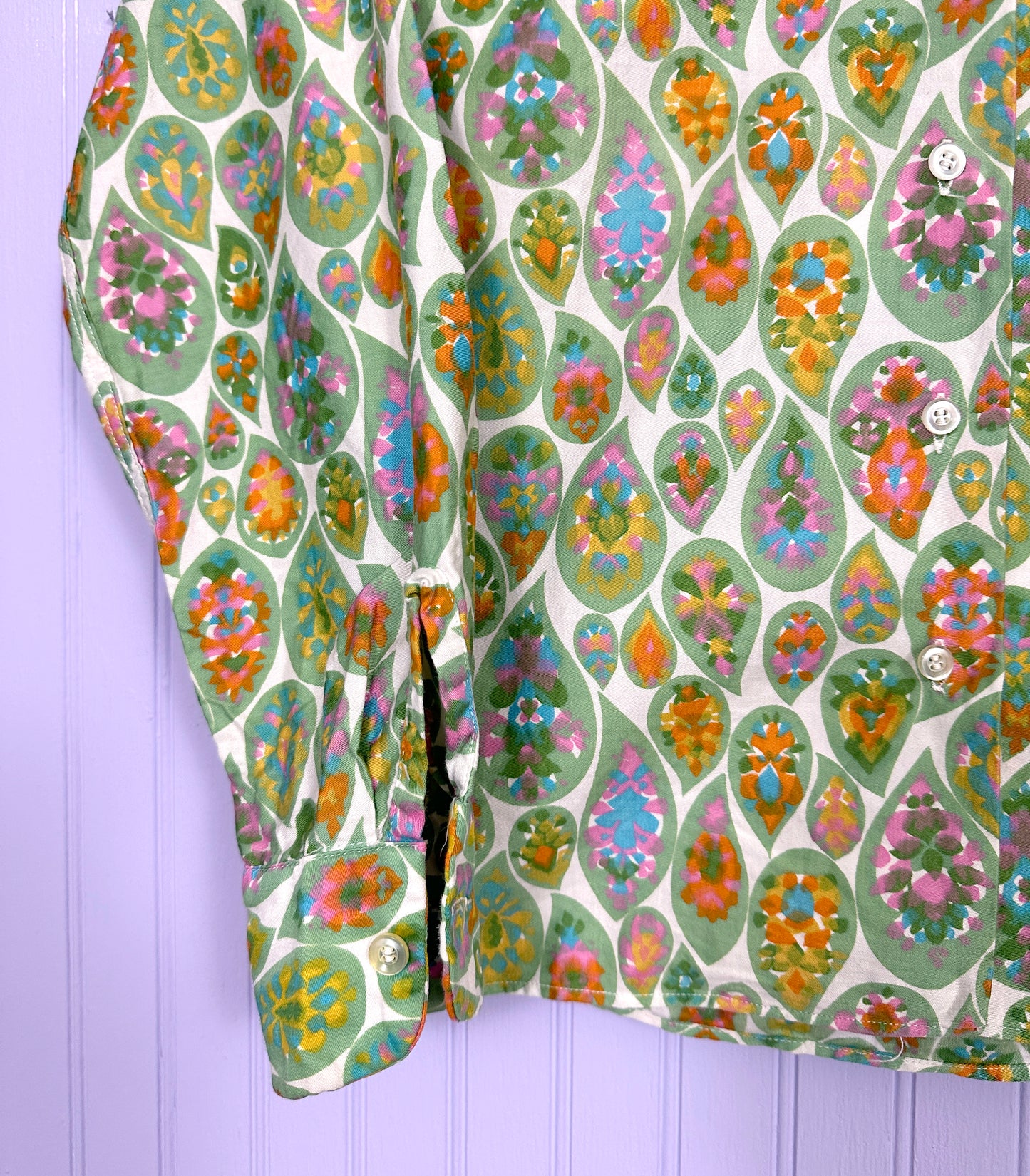 1960's Psychedelic Cotton Paisley Buttondown