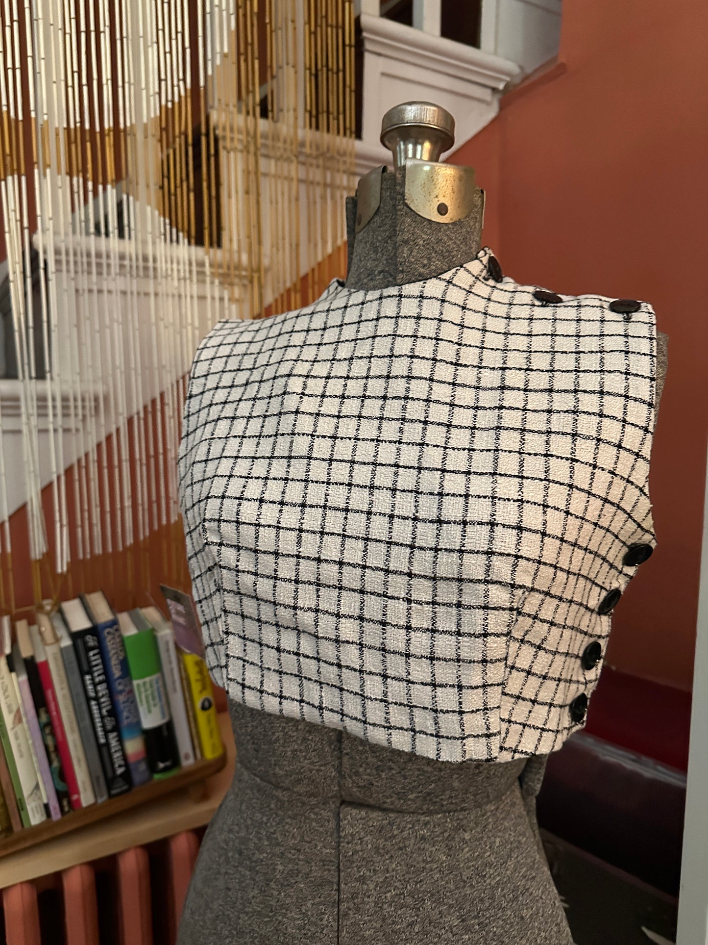 Early 1960's Button up Crop in Black and White