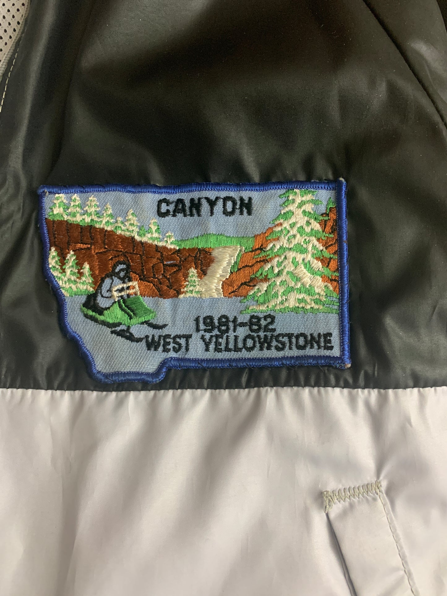 Colorblock Yellowstone Windbreaker Jacket 1980s